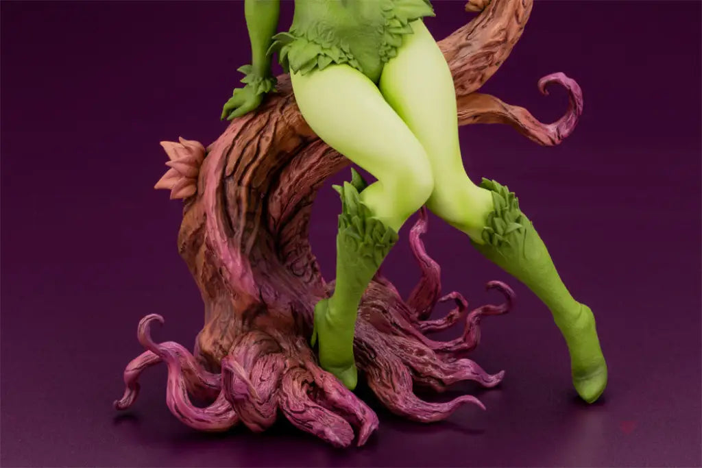 DC Comics Poison Ivy Returns Limited Edition Bishoujo Statue - GeekLoveph