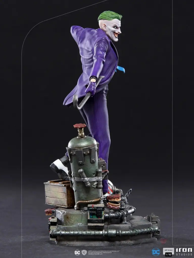 DC Comics The Joker 1/10 Art Scale Statue - GeekLoveph