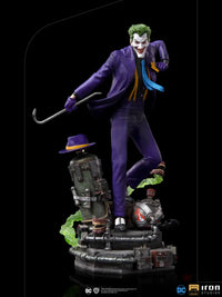 DC Comics The Joker Deluxe 1/10 Art Scale Statue - GeekLoveph
