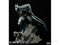 DC Premium Collectible Batman 1972 Limited Edition Statue - GeekLoveph