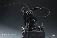DC Rebirth - Catwoman Statue - GeekLoveph