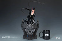 DC Rebirth - Catwoman Statue - GeekLoveph