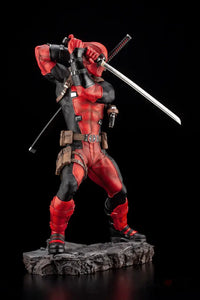 Deadpool Maximum Fine Art Statue - GeekLoveph