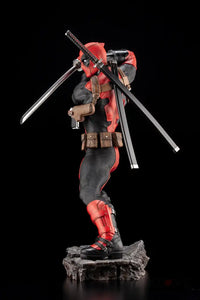 Deadpool Maximum Fine Art Statue - GeekLoveph