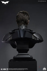 Deluxe Edition Christian Bale 1/1 Bust + The Dark Knight Batman Statue (With Interchangeable Head