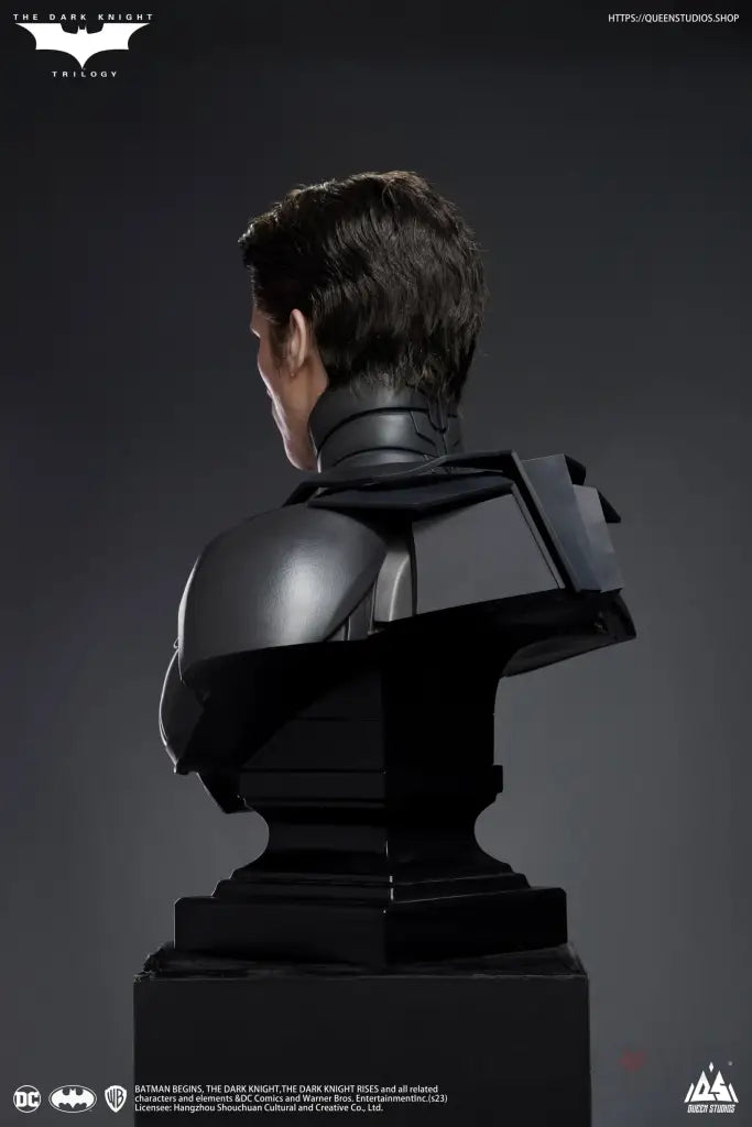 Deluxe Edition Christian Bale 1/1 Bust + The Dark Knight Batman Statue (With Interchangeable Head