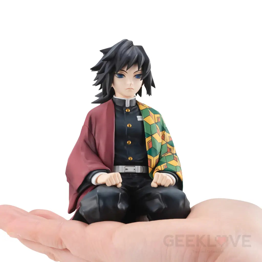 Demon Slayer G.E.M. Palm Size Giyu With Gift - GeekLoveph
