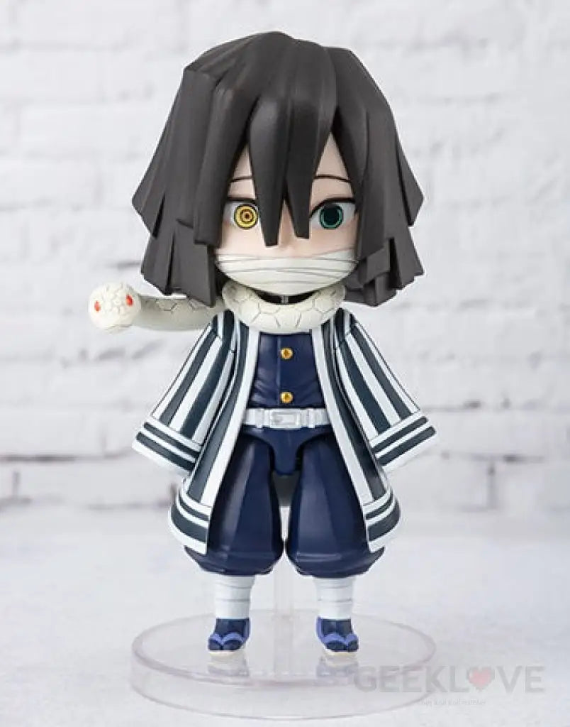 Demon Slayer: Kimetsu no Yaiba Figuarts mini Obanai Iguro - GeekLoveph