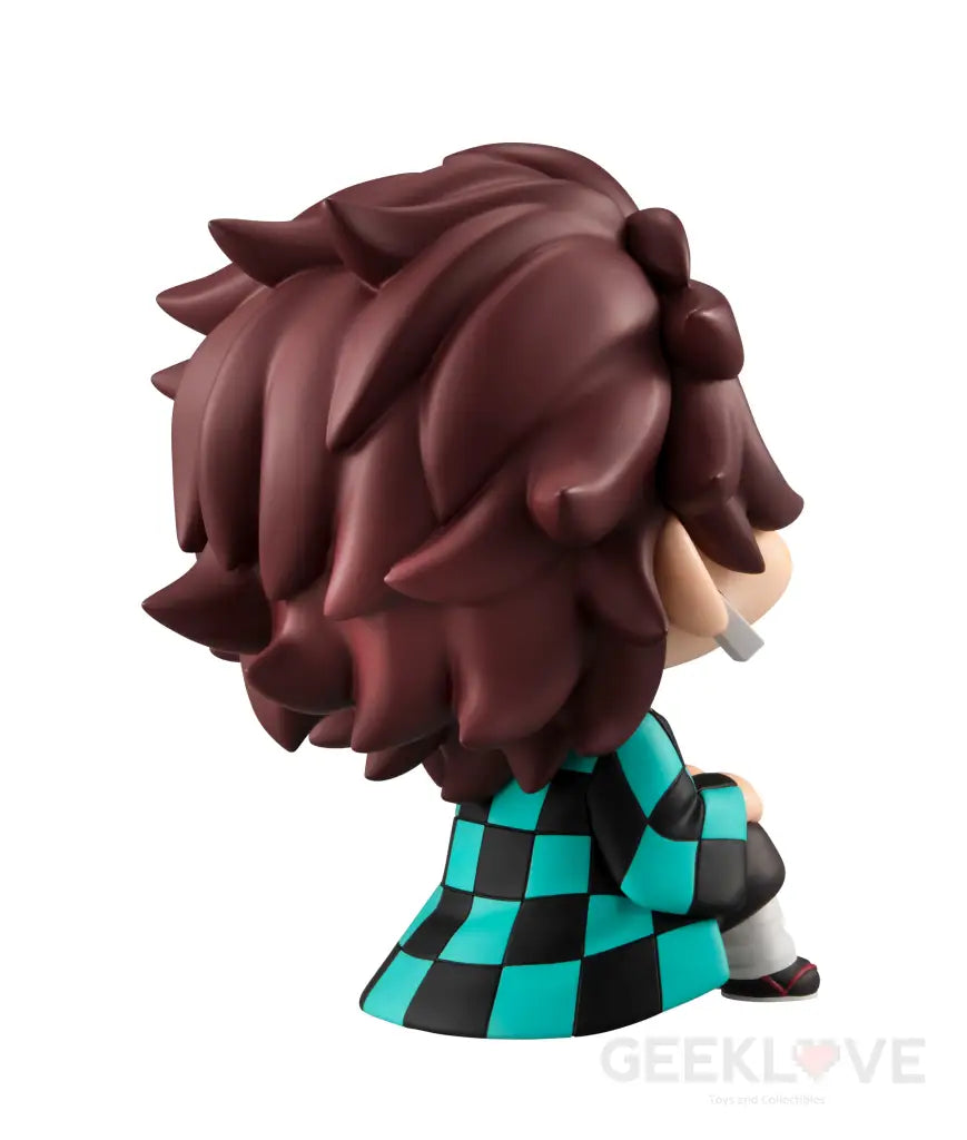 Demon Slayer: Kimetsu no Yaiba Look Up Series Tanjiro Kamado - GeekLoveph
