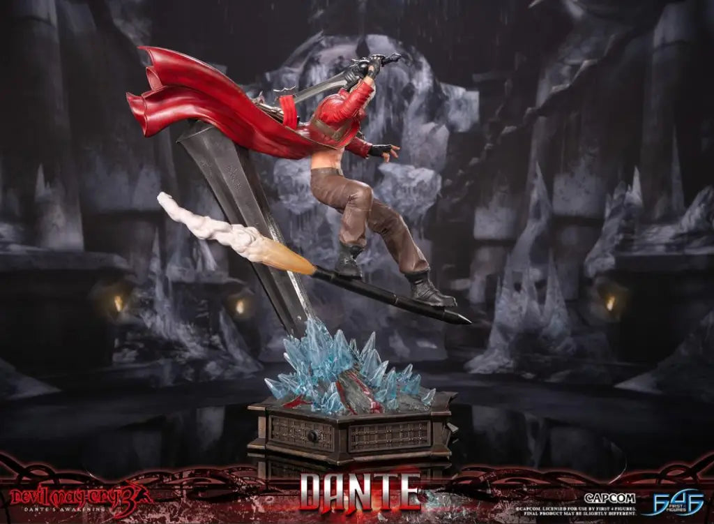 Devil May Cry 3 Dante Statue