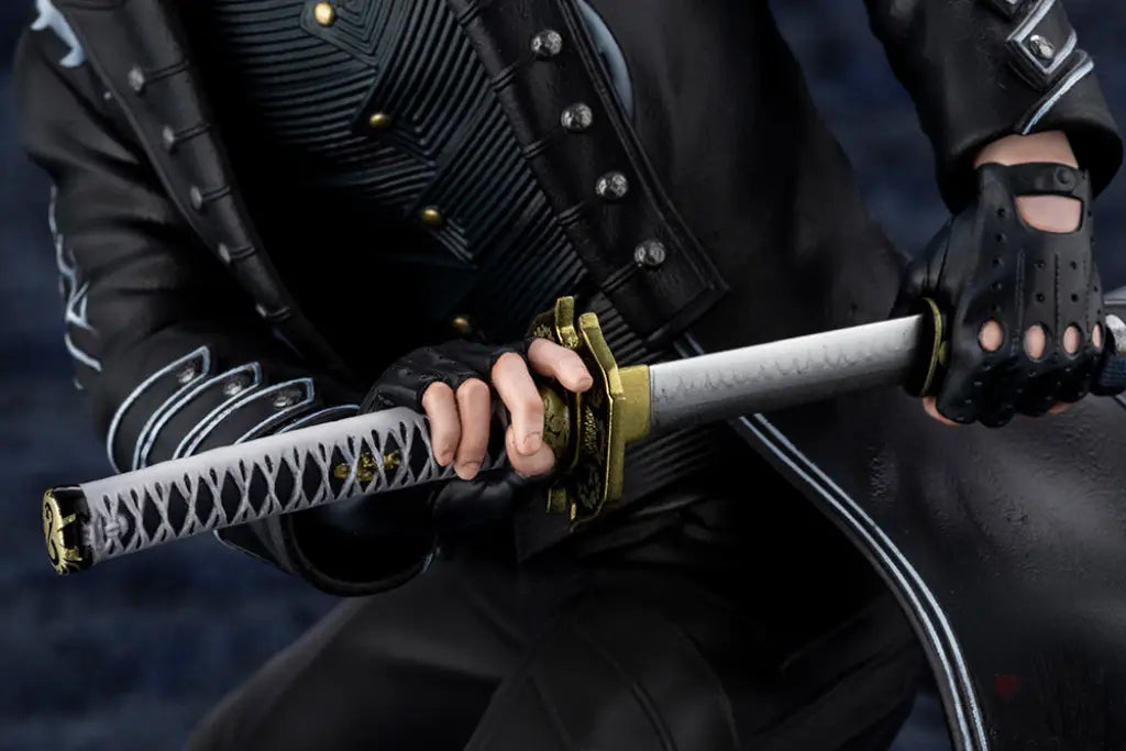 Devil May Cry 5 Vergil ARTFX J - GeekLoveph