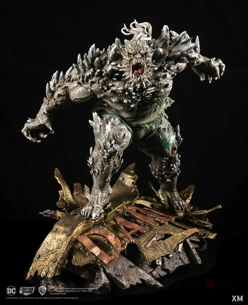 Doomsday 1/4 Scale Statue - GeekLoveph