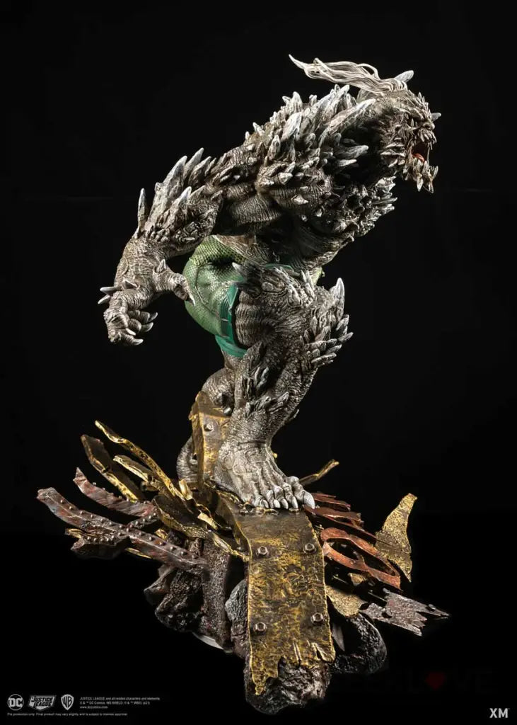 Doomsday 1/4 Scale Statue - GeekLoveph