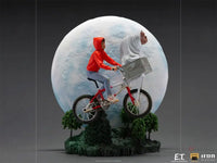 E.T. & Elliot Deluxe 1/10 Art Scale Statue - GeekLoveph