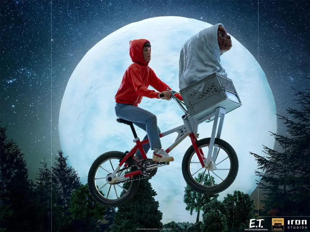 E.T. & Elliot Deluxe 1/10 Art Scale Statue - GeekLoveph