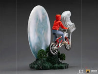 E.T. & Elliot Deluxe 1/10 Art Scale Statue - GeekLoveph