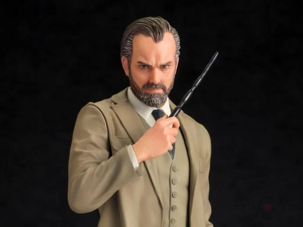 Fantastic Beasts: The Crimes of Grindelwald ArtFX+ Albus Dumbledore Statue - GeekLoveph