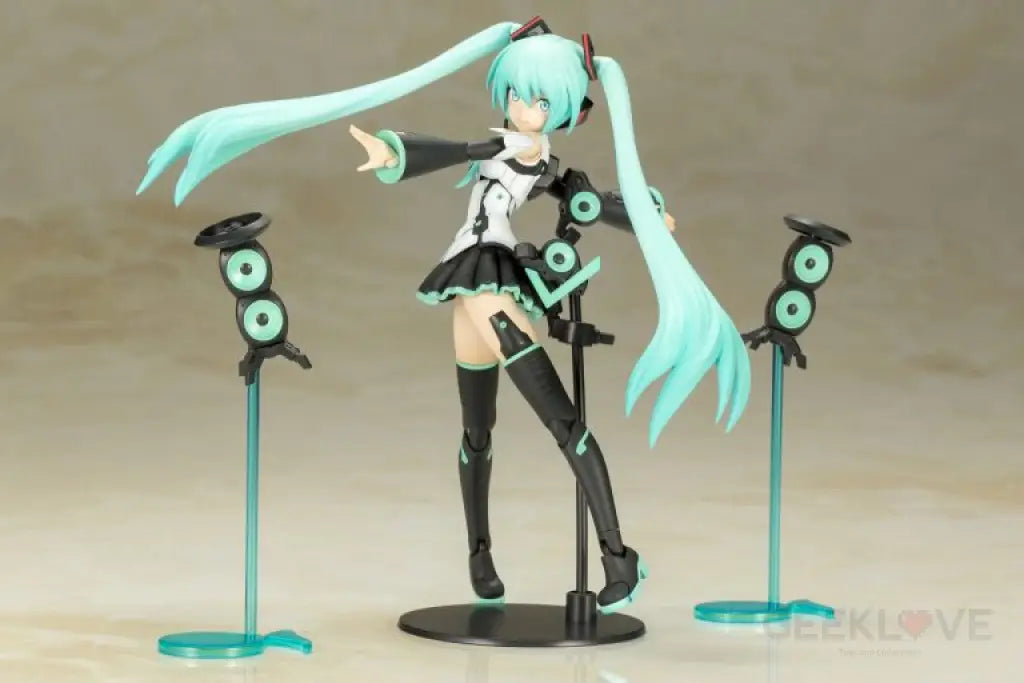 Framemusic Girl Hatsune Miku (Re-Run) - GeekLoveph