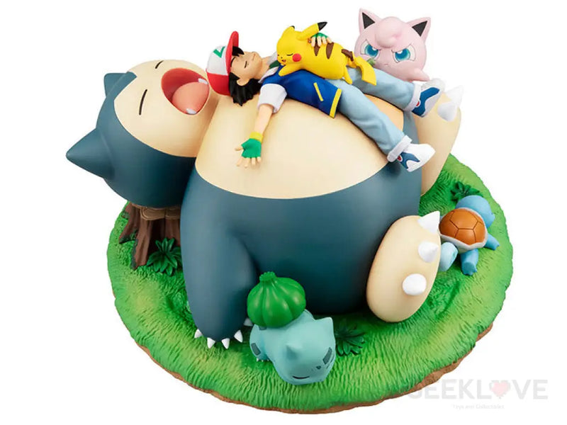 G.E.M. Pocket Monster A Nap with Snorlax with gift