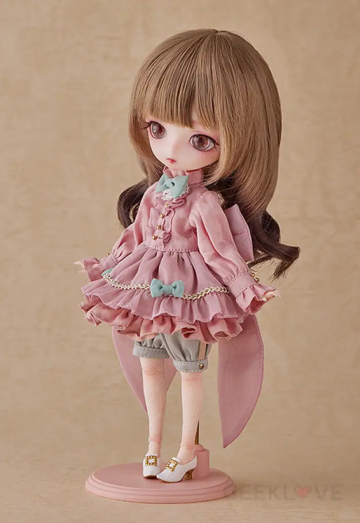 Harmonia bloom Seasonal Doll Beatrice - GeekLoveph