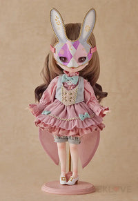 Harmonia bloom Seasonal Doll Beatrice - GeekLoveph