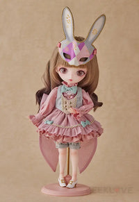 Harmonia bloom Seasonal Doll Beatrice - GeekLoveph
