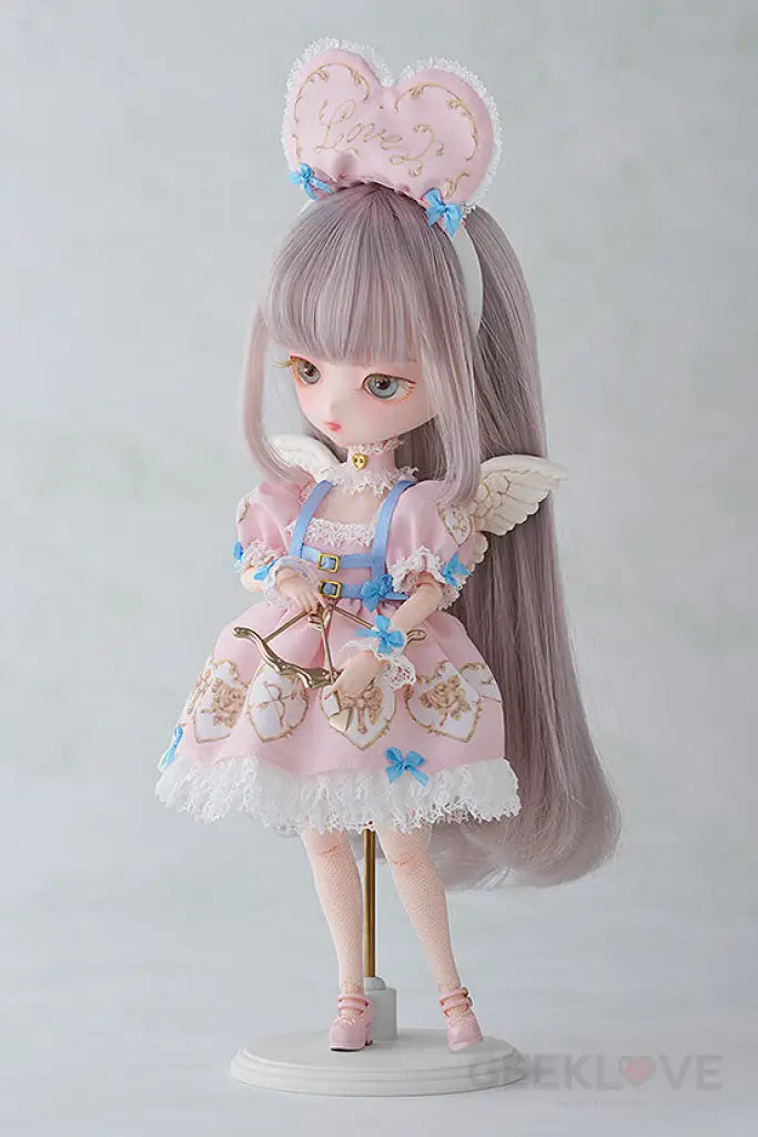 Harmonia Bloom Seasonal Doll Epine