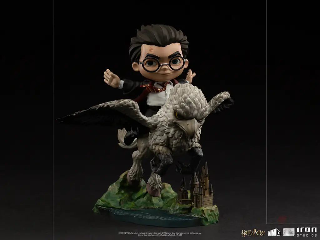 Harry Potter and Buckbeak MiniCo Illusion - GeekLoveph