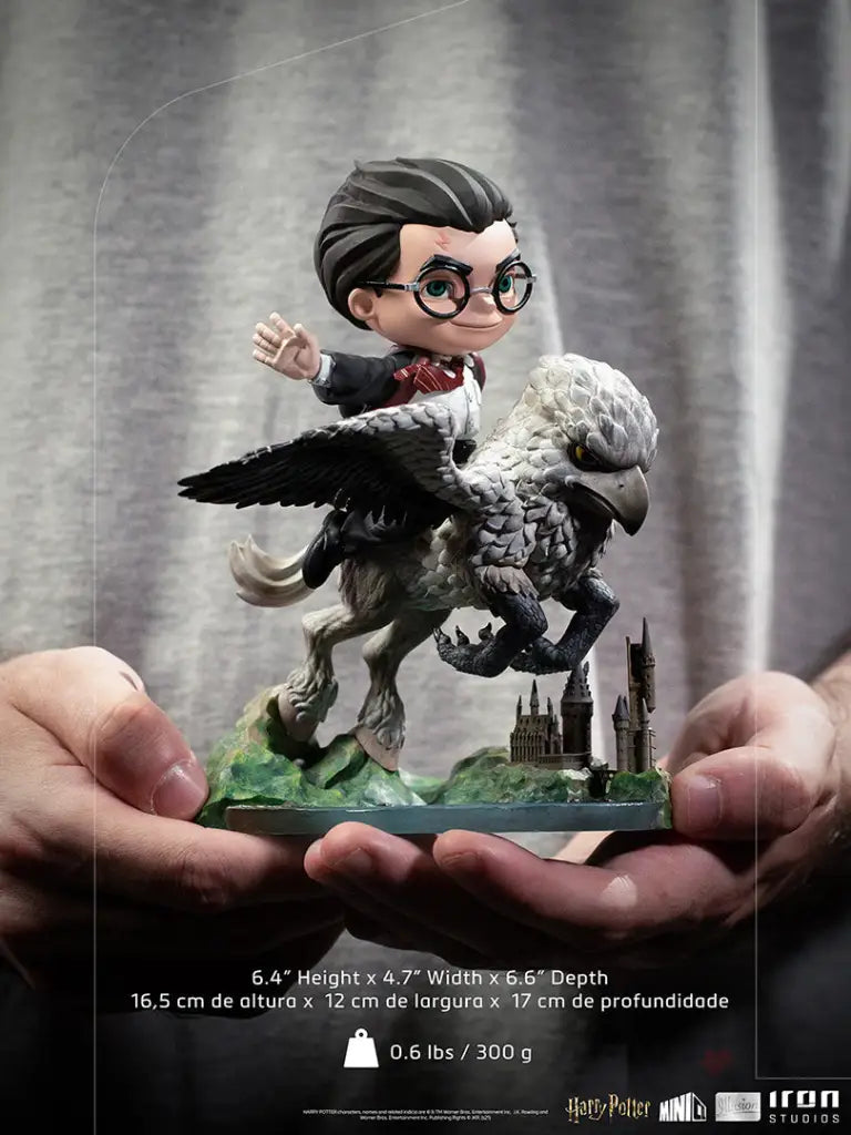 Harry Potter and Buckbeak MiniCo Illusion - GeekLoveph
