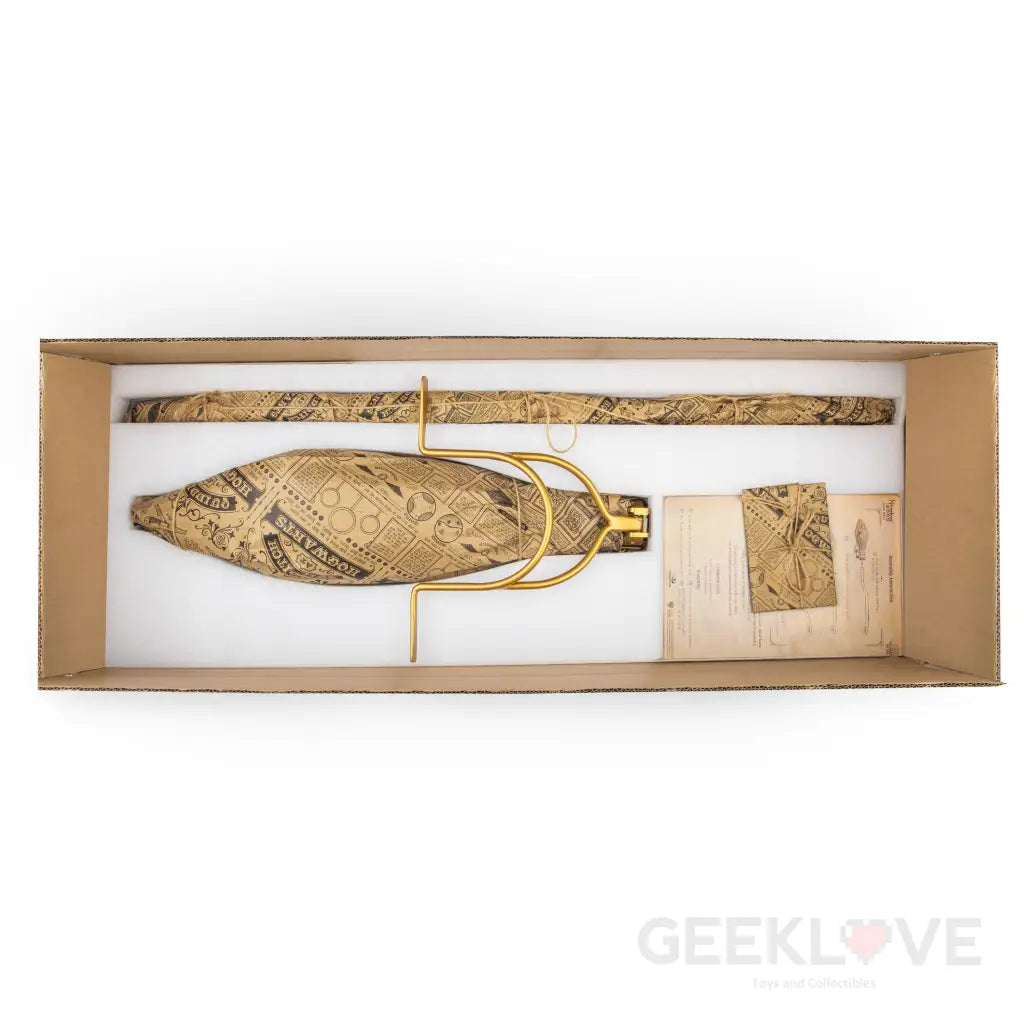 Harry Potter NIMBUS 2000 Replica - GeekLoveph