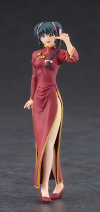 Hasegawa Model Kit: Lynn Minmay (Chinese Dress) w/VF-1J Valkyrie - GeekLoveph