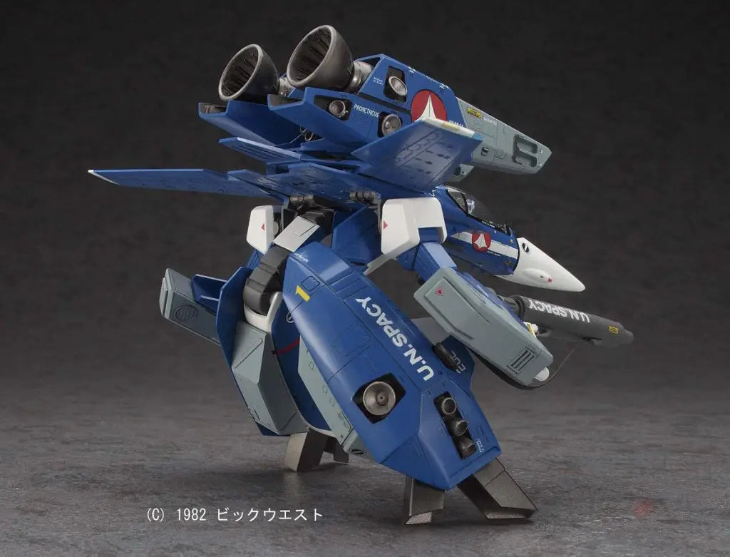 Hasegawa Model Kit: VF-1J Super Gerwalk Valkyrie `Max and Milia` - GeekLoveph