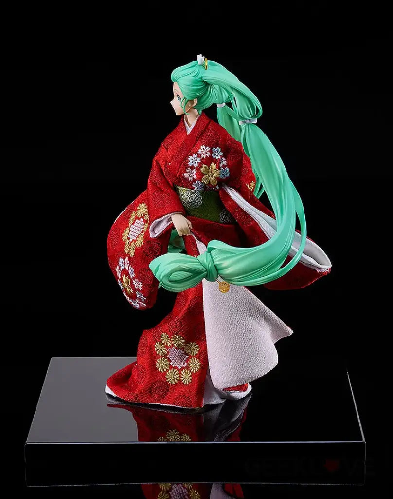 Hatsune Miku Beauty Looking Back Ver. Kyugetsu Collaboration Japanese Doll Scale Figure