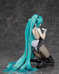 Hatsune Miku Bunny Ver. By Sanmuyyb Scale Figure