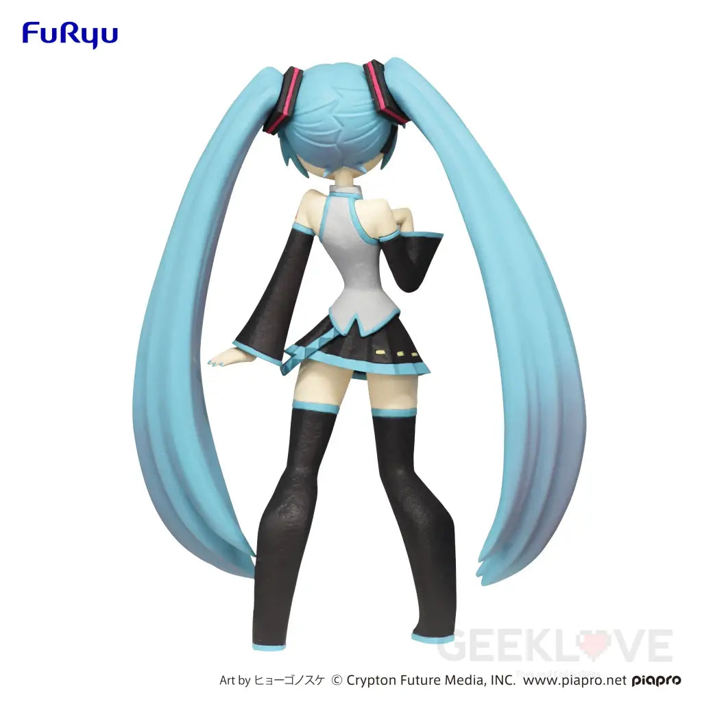Hatsune Miku Cartoony Figure - GeekLoveph