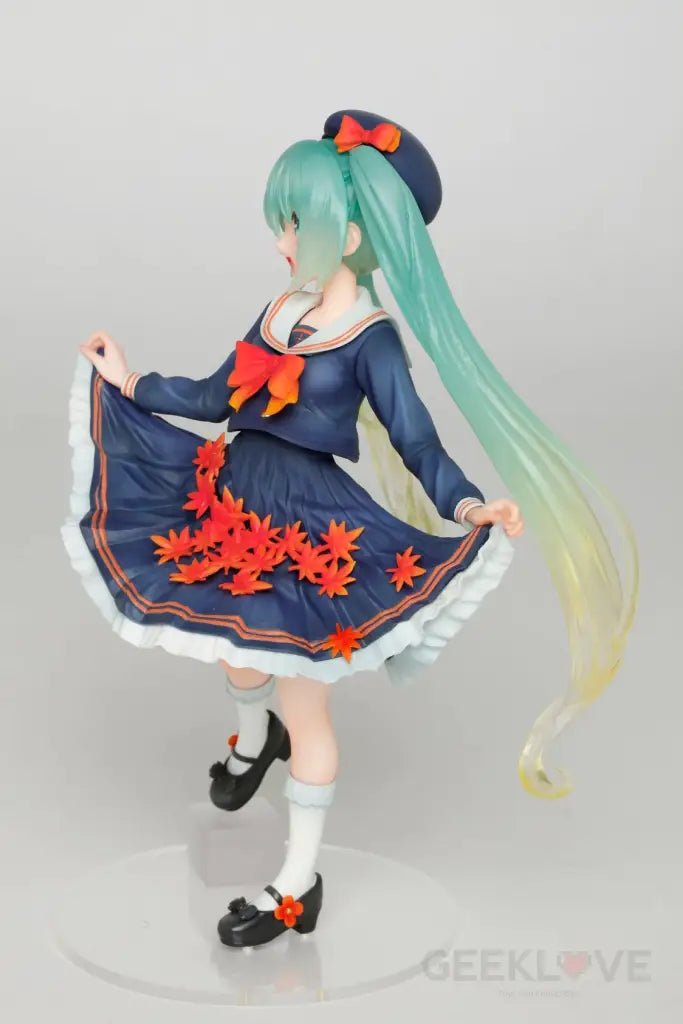Hatsune Miku Figure 3rd season Autumn ver. (Re-run) - GeekLoveph