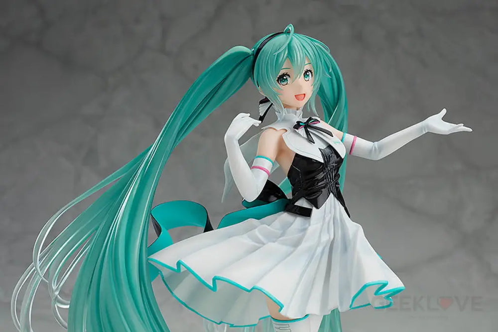 Hatsune Miku: Symphony 2019 Ver. - GeekLoveph