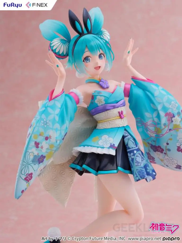 Hatsune Miku Wa-Bunny Scale Figure