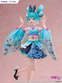 Hatsune Miku Wa-Bunny Scale Figure