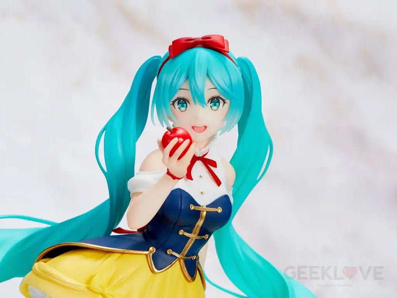 Hatsune Miku Wonderland Figure Snow White