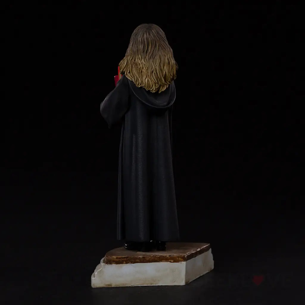 Hermione Granger 1/10 Art Scale Statue - GeekLoveph