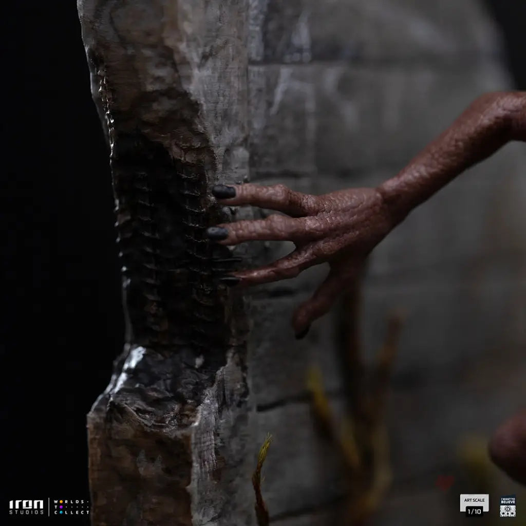 I Want To Believe ET Varginha 1/10 Scale Statue Scale Figure