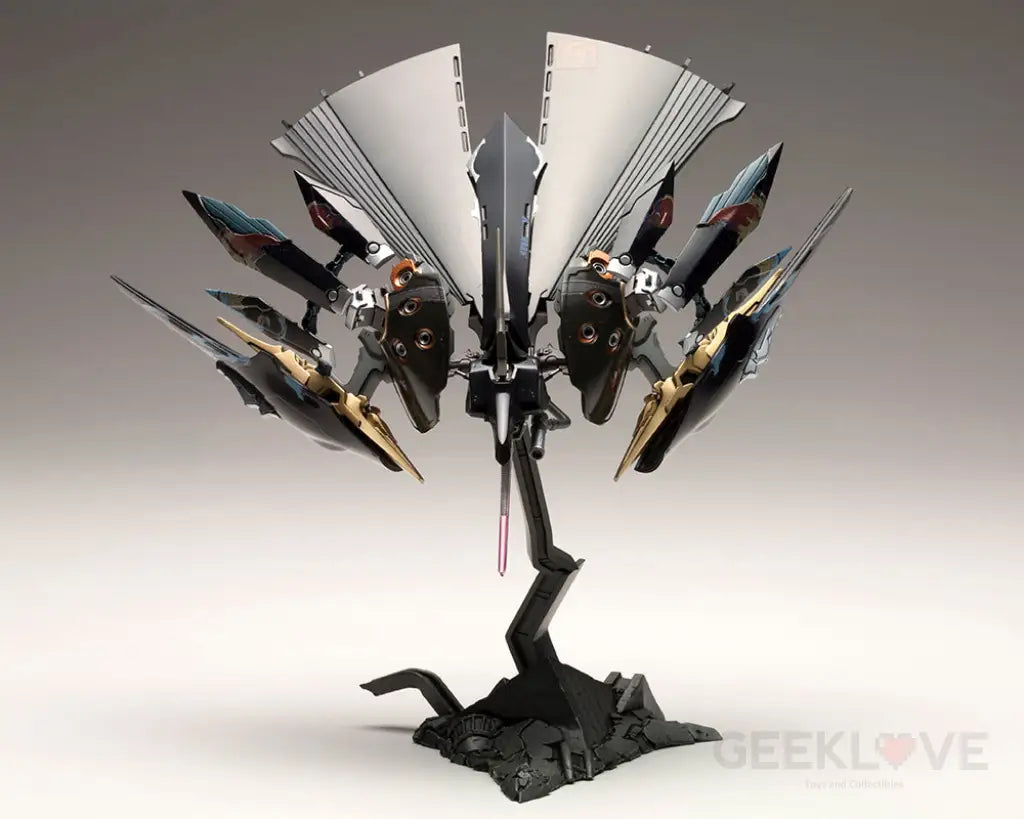 IKARUGA GINKEI (BLACK) PLASTIC MODEL KIT - GeekLoveph