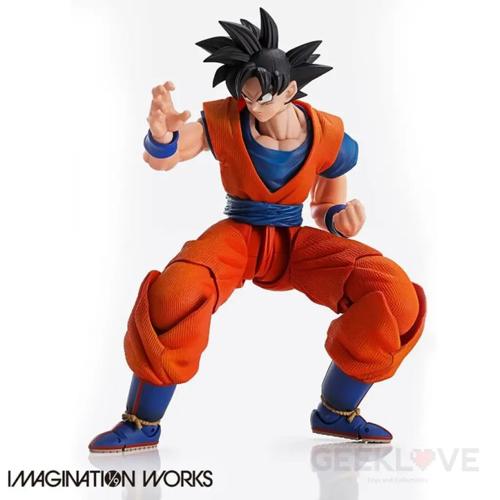 Imagination Works Son Goku 1/9 Scale Figure - GeekLoveph