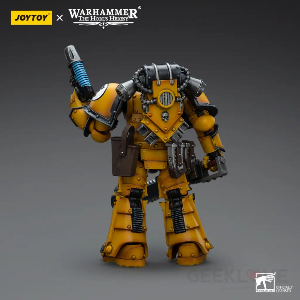 Imperial Fists Legion Mkiii Despoiler Squad Sergeant With Plasma Pistol Action Figure