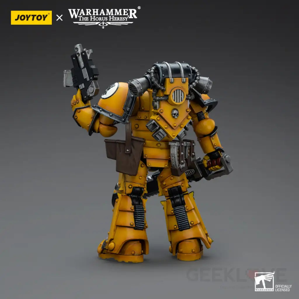 Imperial Fists Legion Mkiii Despoiler Squad With Chainsword Action Figure