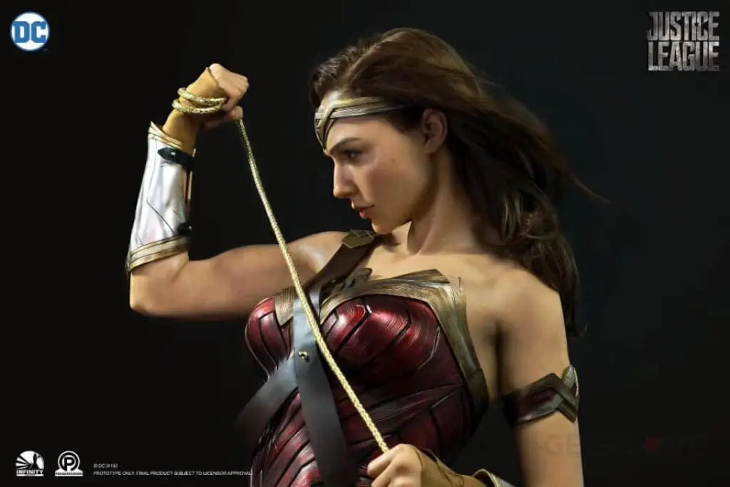 Infinity Studios Wonder Woman 1:1 Bust - GeekLoveph