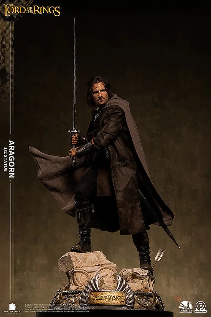 Infinity Studios X Penguin Toys Lord Of The Rings - Aragorn 1/2 Scale Figure