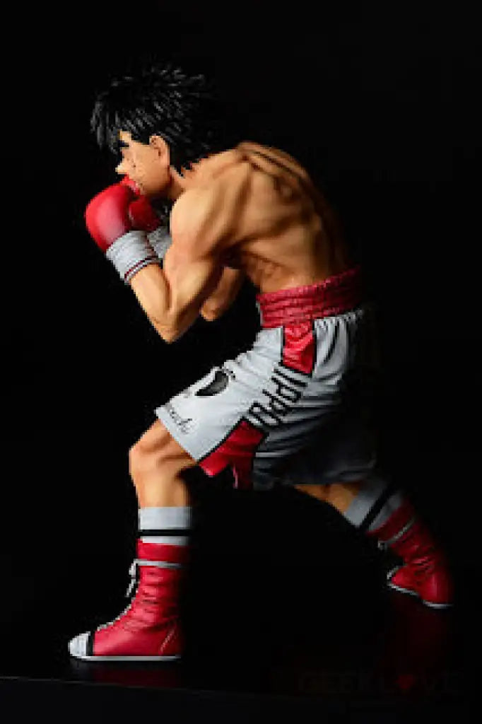 Ippo Makunouchi Fighting Pose Damage Ver. Preorder