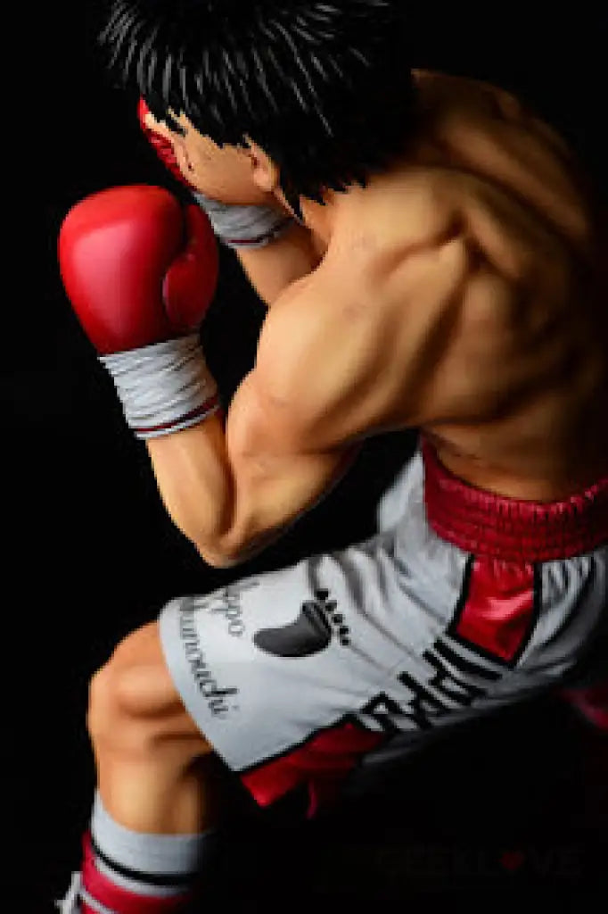 Ippo Makunouchi Fighting Pose Damage Ver. Preorder